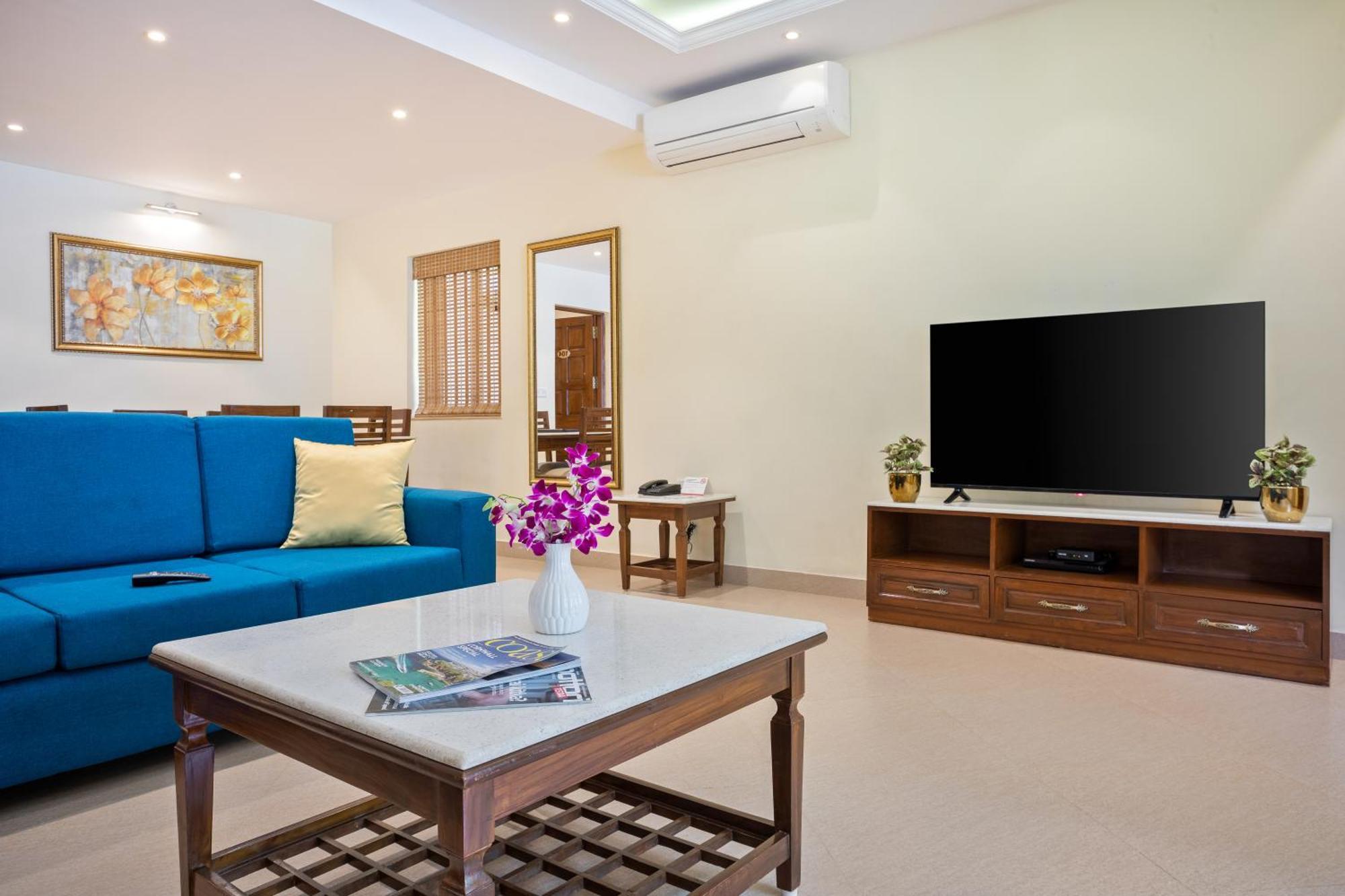 Seashell Suites And Villas- Candolim Goa Bagian luar foto