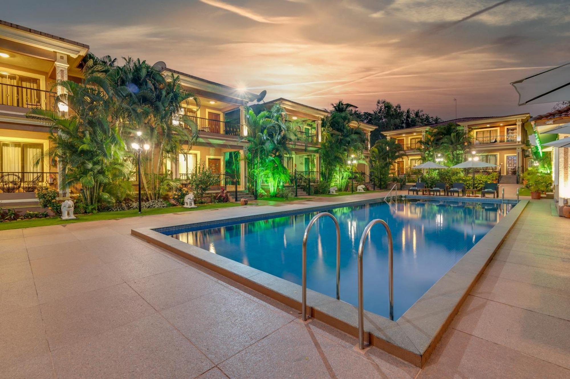 Seashell Suites And Villas- Candolim Goa Bagian luar foto