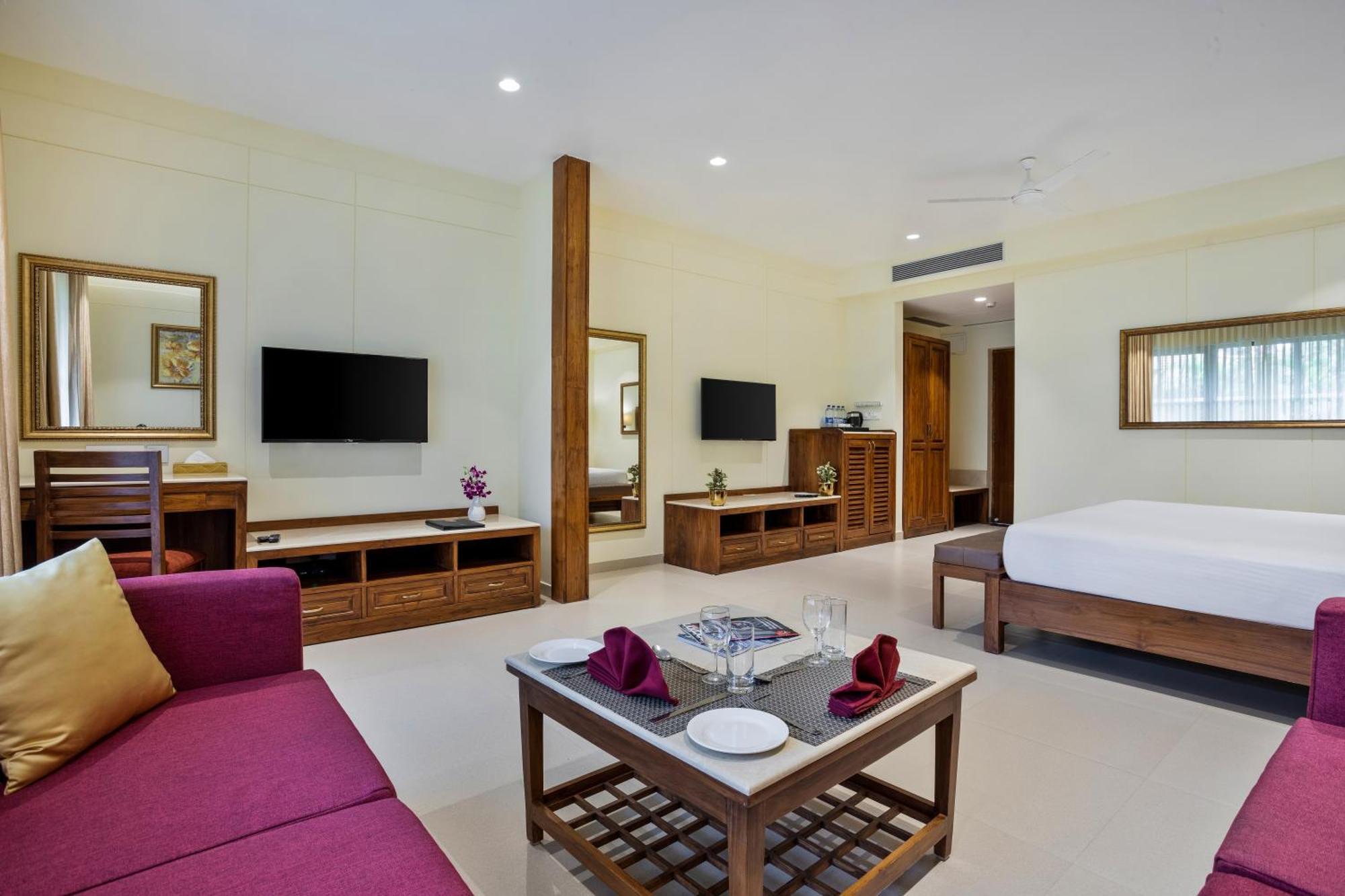 Seashell Suites And Villas- Candolim Goa Bagian luar foto